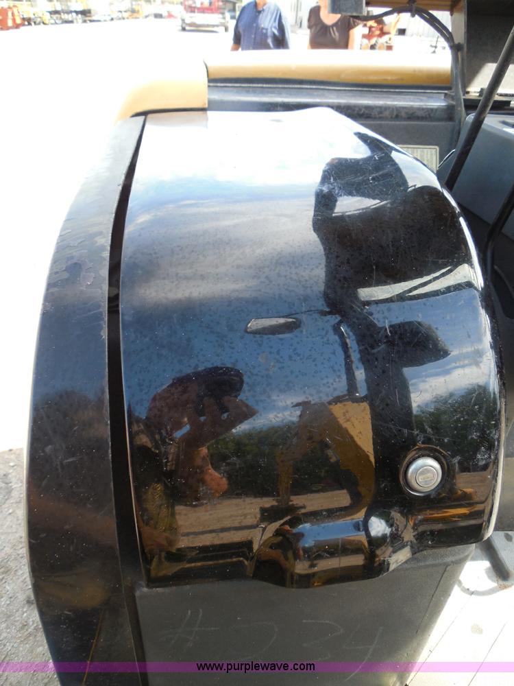 image for item I3313 2006 Caterpillar 302.5 mini excavator