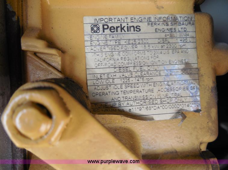 image for item I3313 2006 Caterpillar 302.5 mini excavator