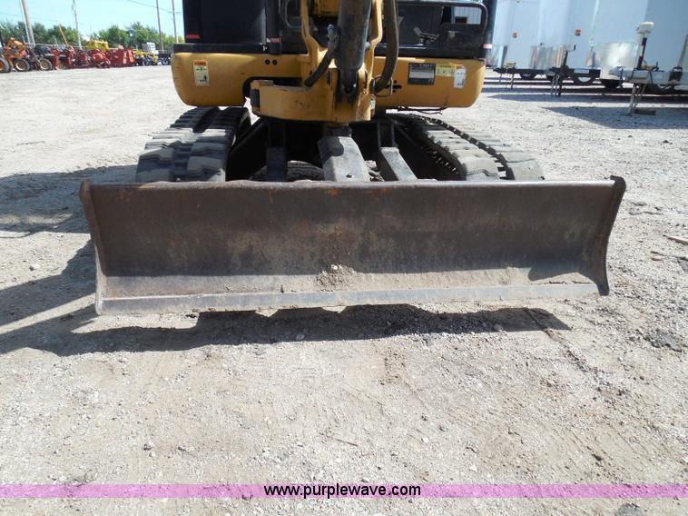 image for item I3313 2006 Caterpillar 302.5 mini excavator