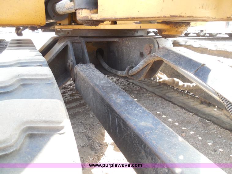 image for item I3313 2006 Caterpillar 302.5 mini excavator