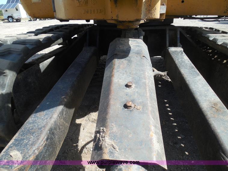 image for item I3313 2006 Caterpillar 302.5 mini excavator