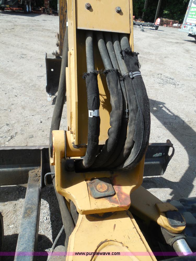 image for item I3313 2006 Caterpillar 302.5 mini excavator