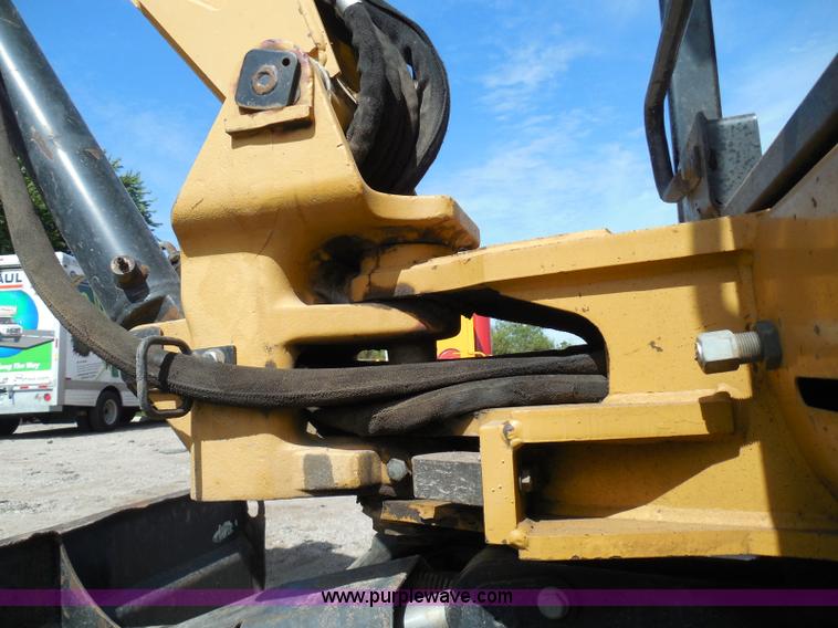 image for item I3313 2006 Caterpillar 302.5 mini excavator