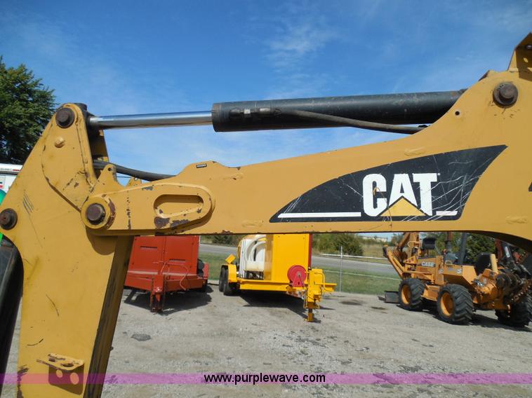 image for item I3313 2006 Caterpillar 302.5 mini excavator
