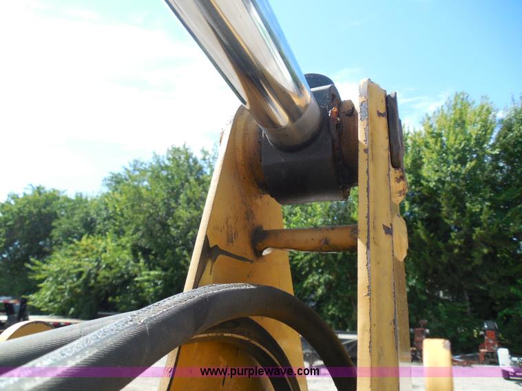 image for item I3313 2006 Caterpillar 302.5 mini excavator