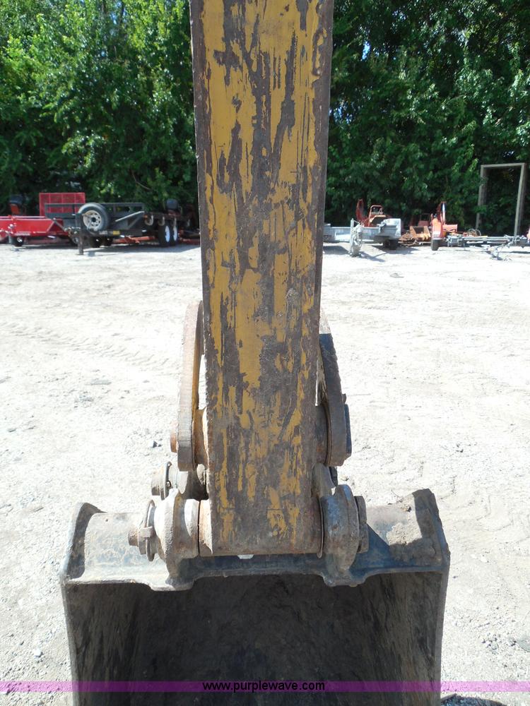 image for item I3313 2006 Caterpillar 302.5 mini excavator