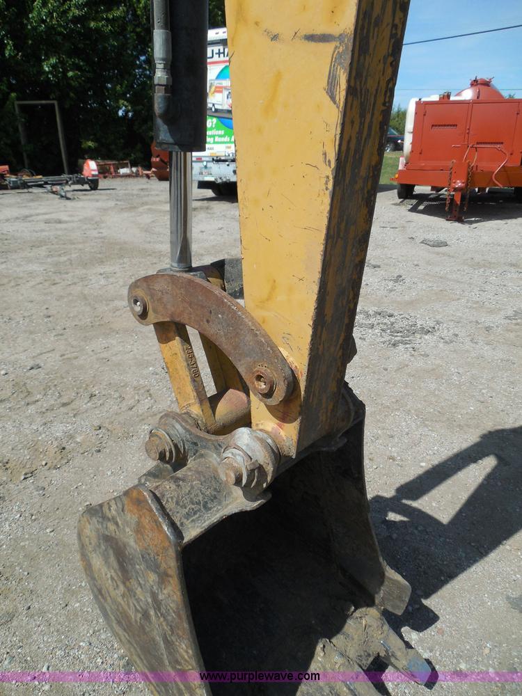 image for item I3313 2006 Caterpillar 302.5 mini excavator