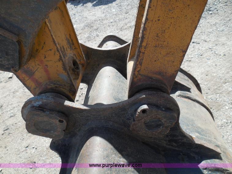 image for item I3313 2006 Caterpillar 302.5 mini excavator