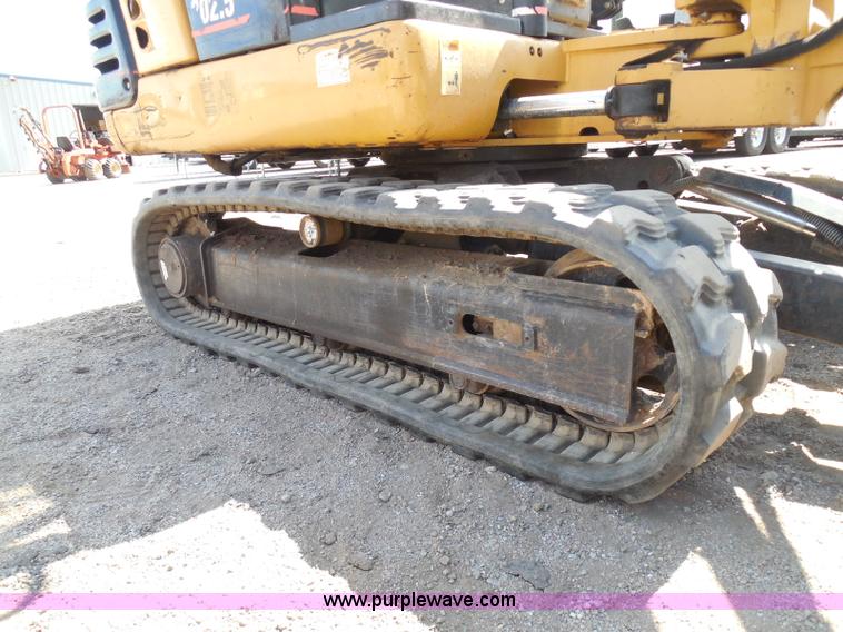image for item I3313 2006 Caterpillar 302.5 mini excavator