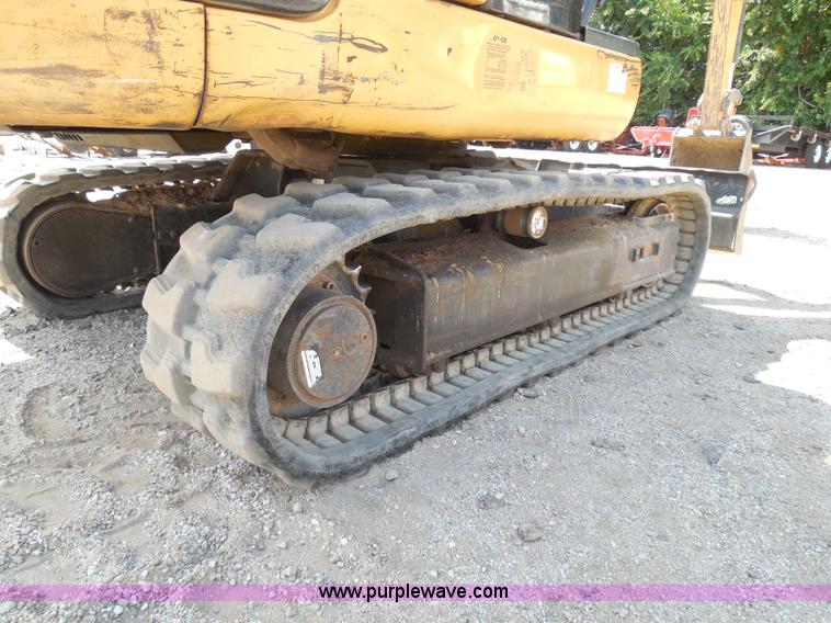image for item I3313 2006 Caterpillar 302.5 mini excavator