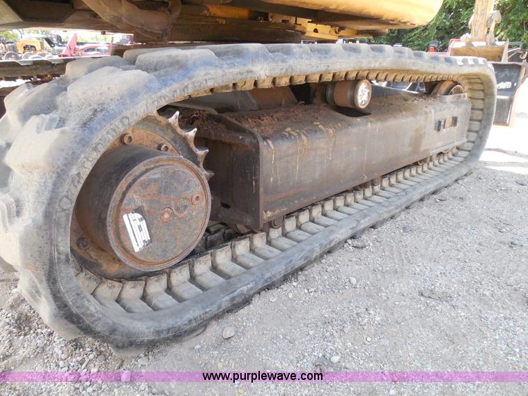 image for item I3313 2006 Caterpillar 302.5 mini excavator