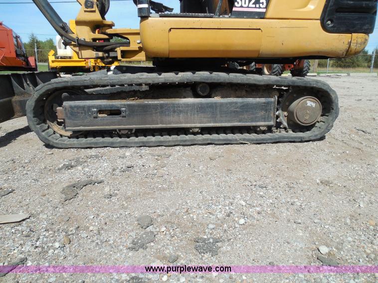 image for item I3313 2006 Caterpillar 302.5 mini excavator