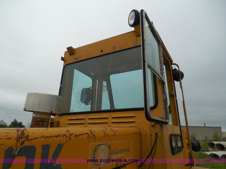 image for item I3336 1979 Clark 45C wheel loader