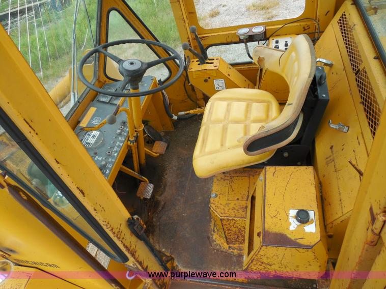 image for item I3336 1979 Clark 45C wheel loader