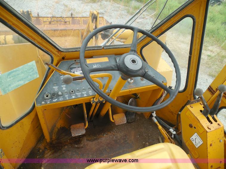 image for item I3336 1979 Clark 45C wheel loader