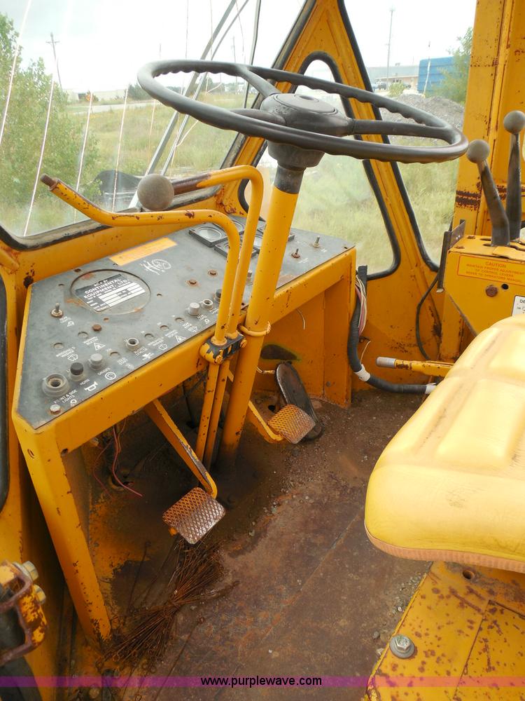 image for item I3336 1979 Clark 45C wheel loader