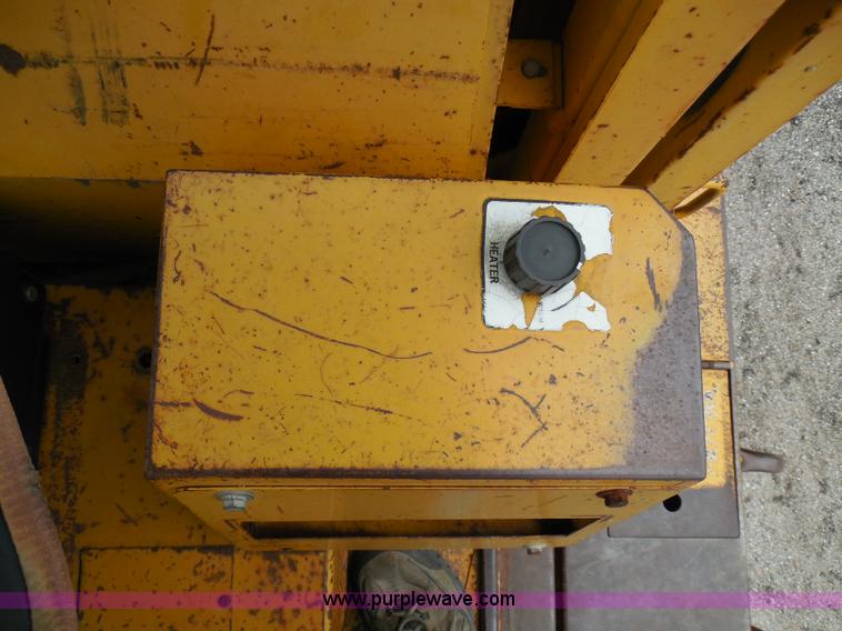 image for item I3336 1979 Clark 45C wheel loader