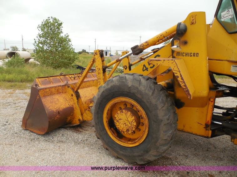 image for item I3336 1979 Clark 45C wheel loader