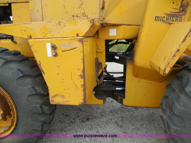 image for item I3336 1979 Clark 45C wheel loader