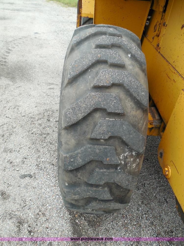 image for item I3336 1979 Clark 45C wheel loader