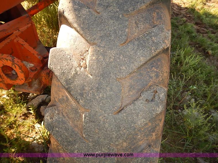 image for item I5754 1986 Lull 644-TT Highlander II telehandler