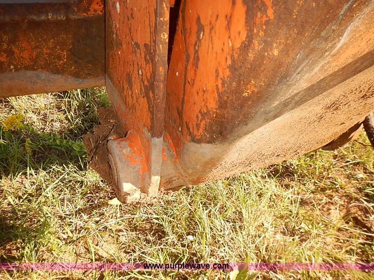 image for item I5754 1986 Lull 644-TT Highlander II telehandler