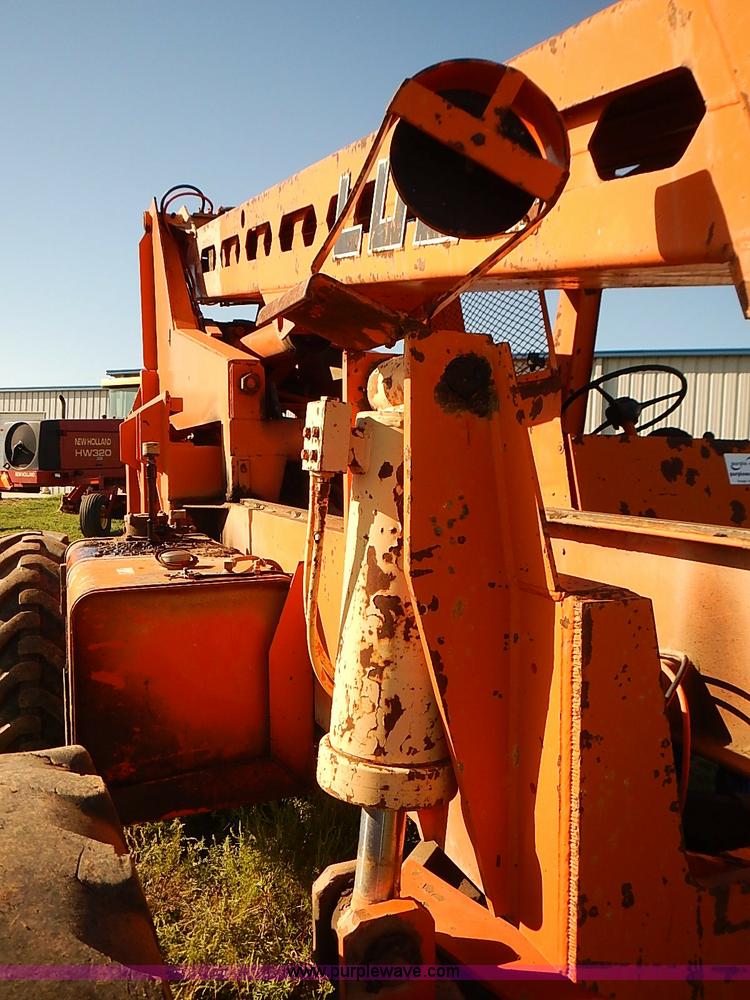image for item I5754 1986 Lull 644-TT Highlander II telehandler
