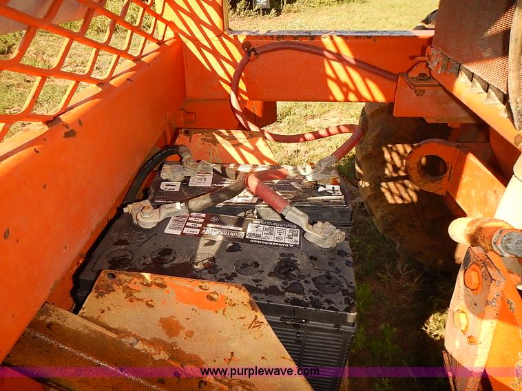 image for item I5754 1986 Lull 644-TT Highlander II telehandler