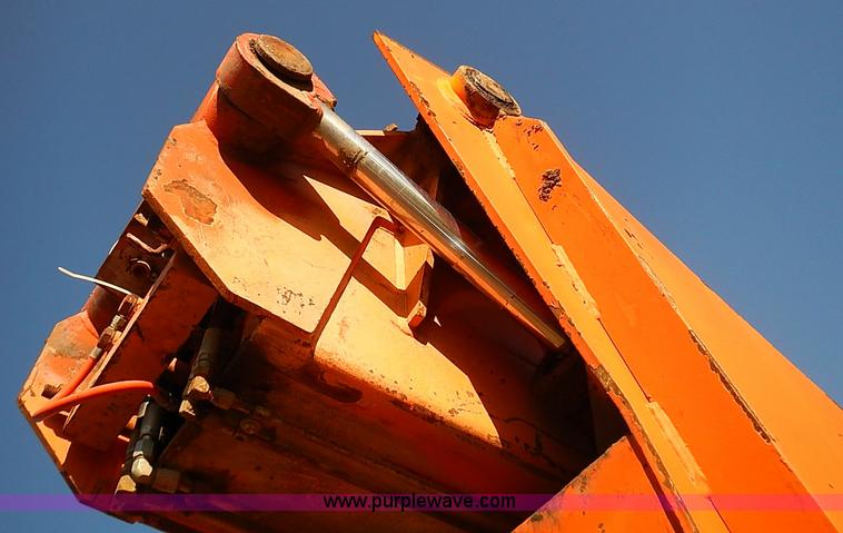 image for item I5754 1986 Lull 644-TT Highlander II telehandler