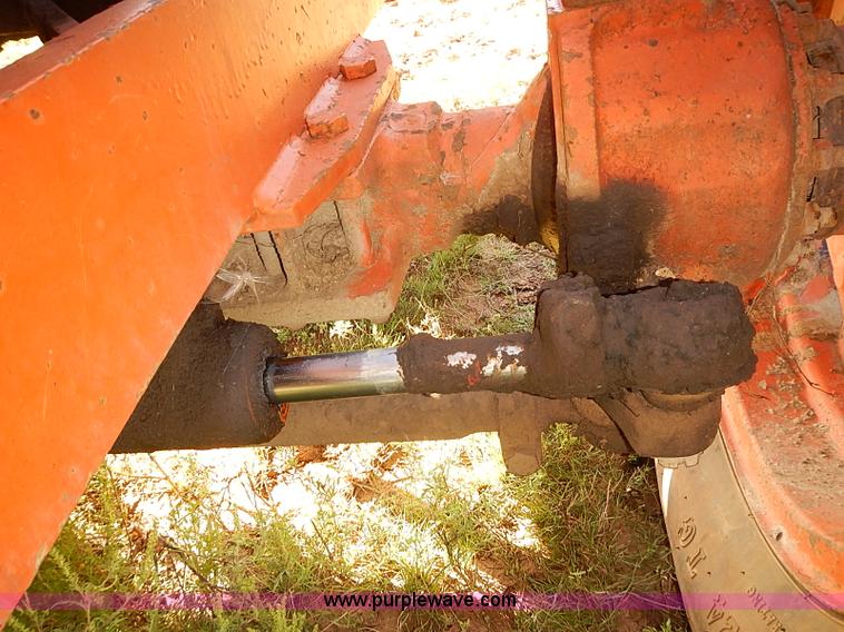image for item I5754 1986 Lull 644-TT Highlander II telehandler