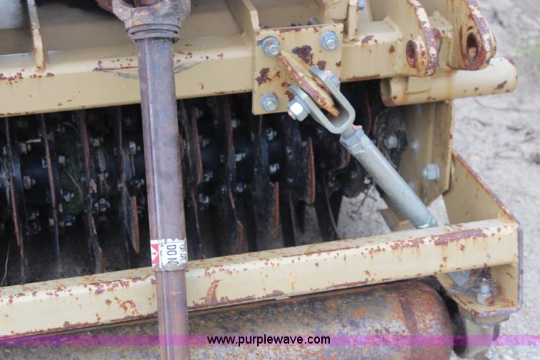 image for item I5826 Land Pride OS1548 seeder