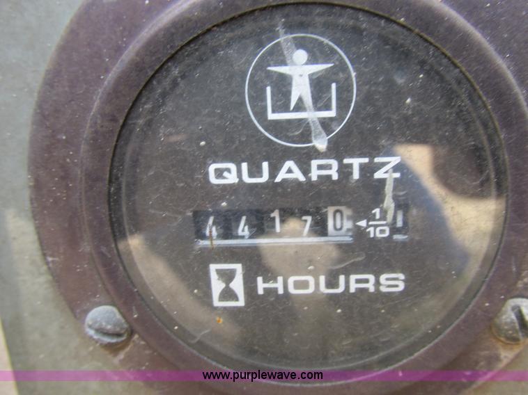 image for item I8950 1996 JLG 33RTS scissor lift