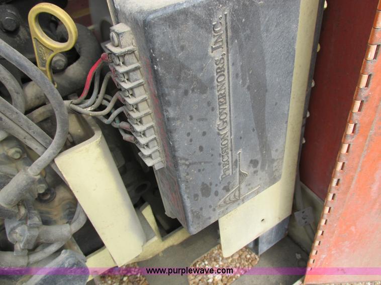 image for item I8950 1996 JLG 33RTS scissor lift