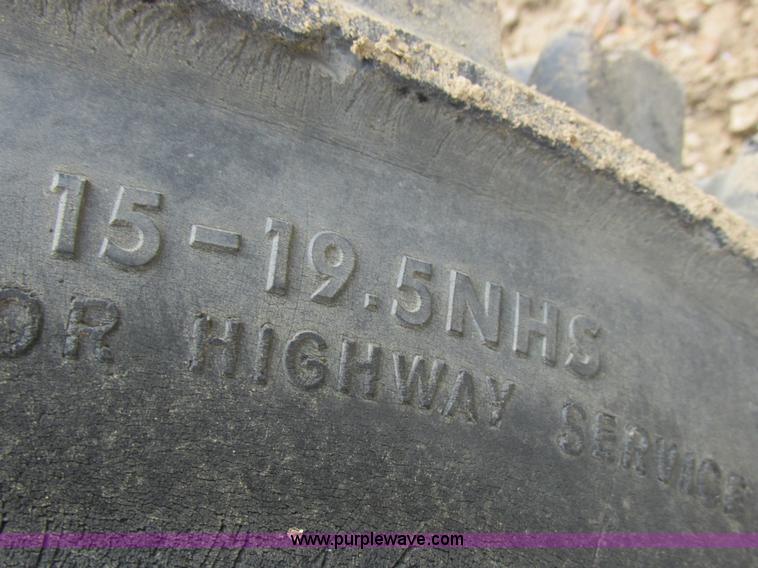 image for item I8951 1997 Genie S60 boom lift