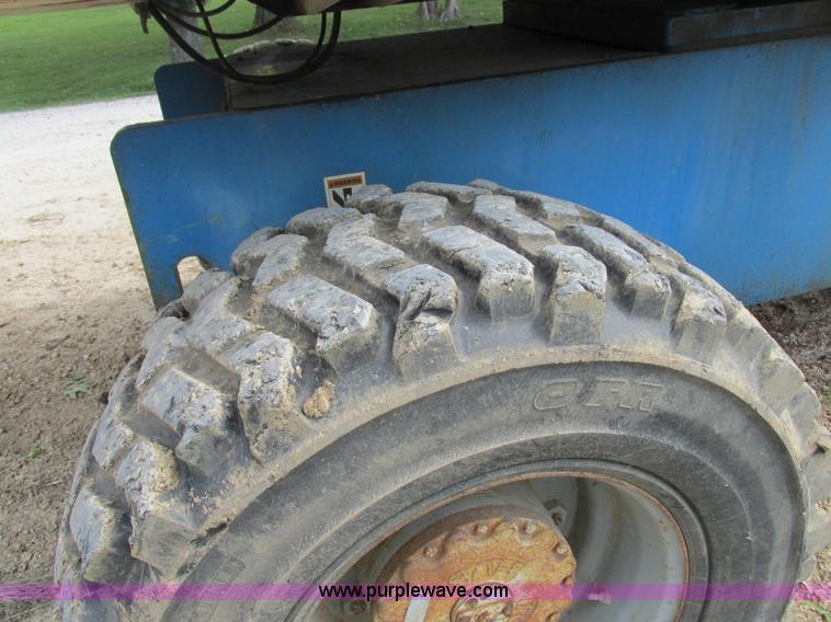 image for item I8951 1997 Genie S60 boom lift