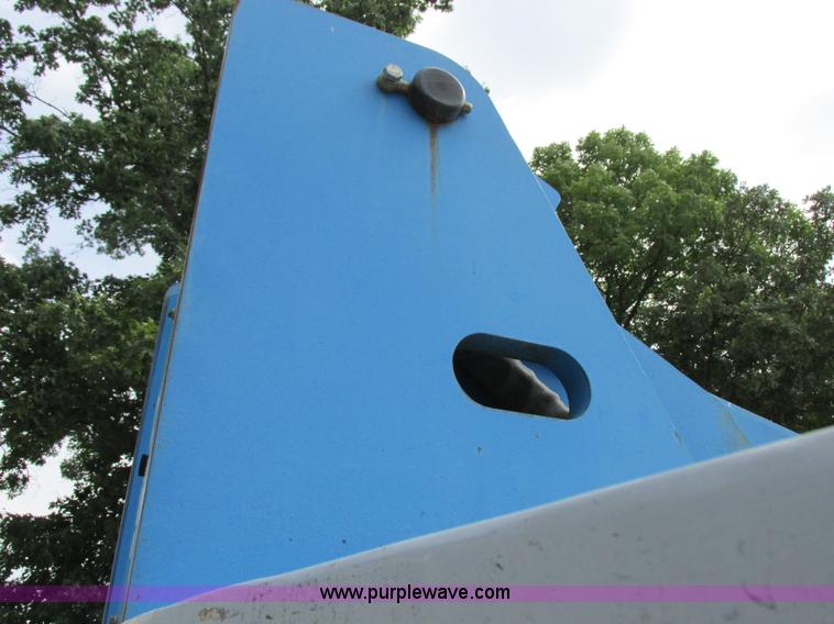 image for item I8951 1997 Genie S60 boom lift