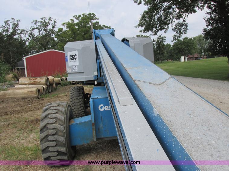 image for item I8951 1997 Genie S60 boom lift