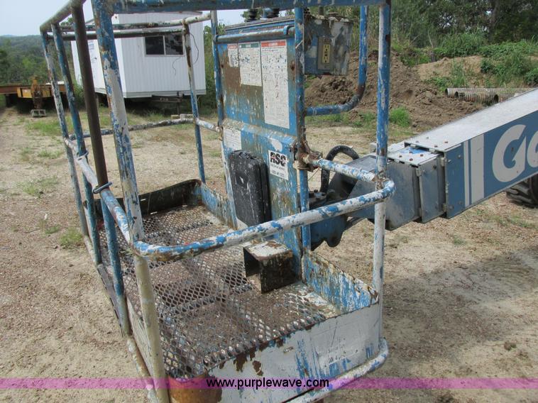 image for item I8951 1997 Genie S60 boom lift