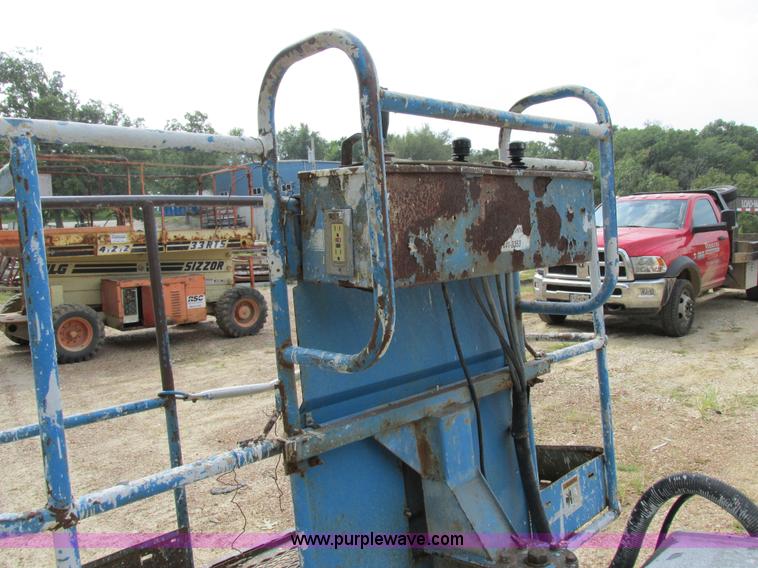 image for item I8951 1997 Genie S60 boom lift