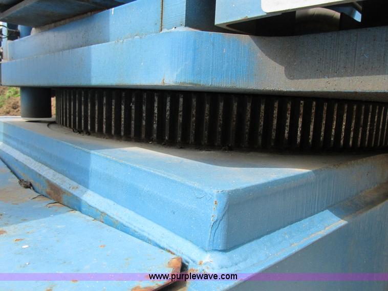 image for item I8951 1997 Genie S60 boom lift