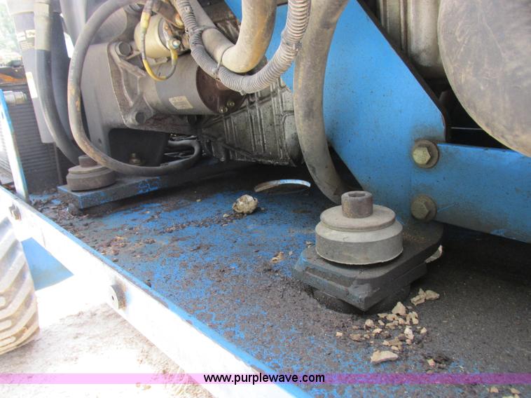 image for item I8951 1997 Genie S60 boom lift