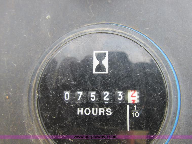 image for item I8951 1997 Genie S60 boom lift