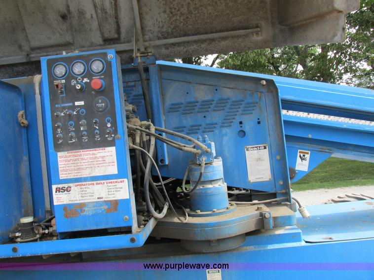image for item I8951 1997 Genie S60 boom lift