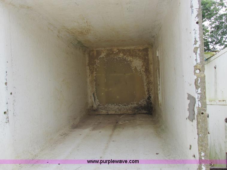 image for item I8952 1990 Ford F450 Super Duty XL utility truck