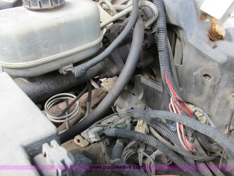 image for item I8952 1990 Ford F450 Super Duty XL utility truck