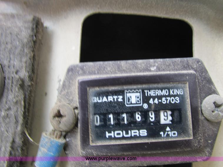 image for item I8952 1990 Ford F450 Super Duty XL utility truck