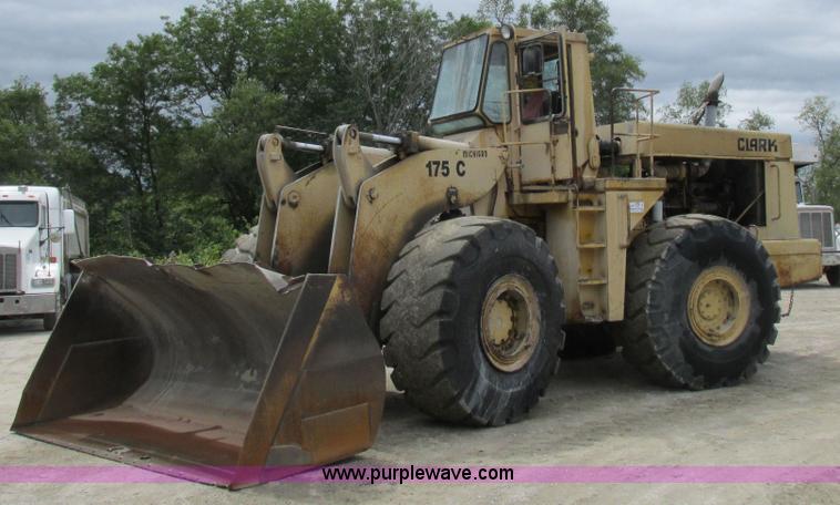 image for item I8959 1991 Clark Michigan 175C wheel loader