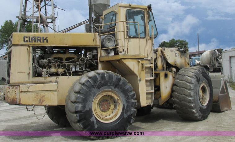 image for item I8959 1991 Clark Michigan 175C wheel loader