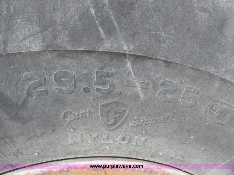 image for item I8959 1991 Clark Michigan 175C wheel loader