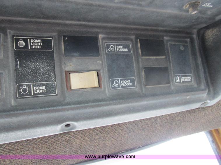 image for item I8959 1991 Clark Michigan 175C wheel loader